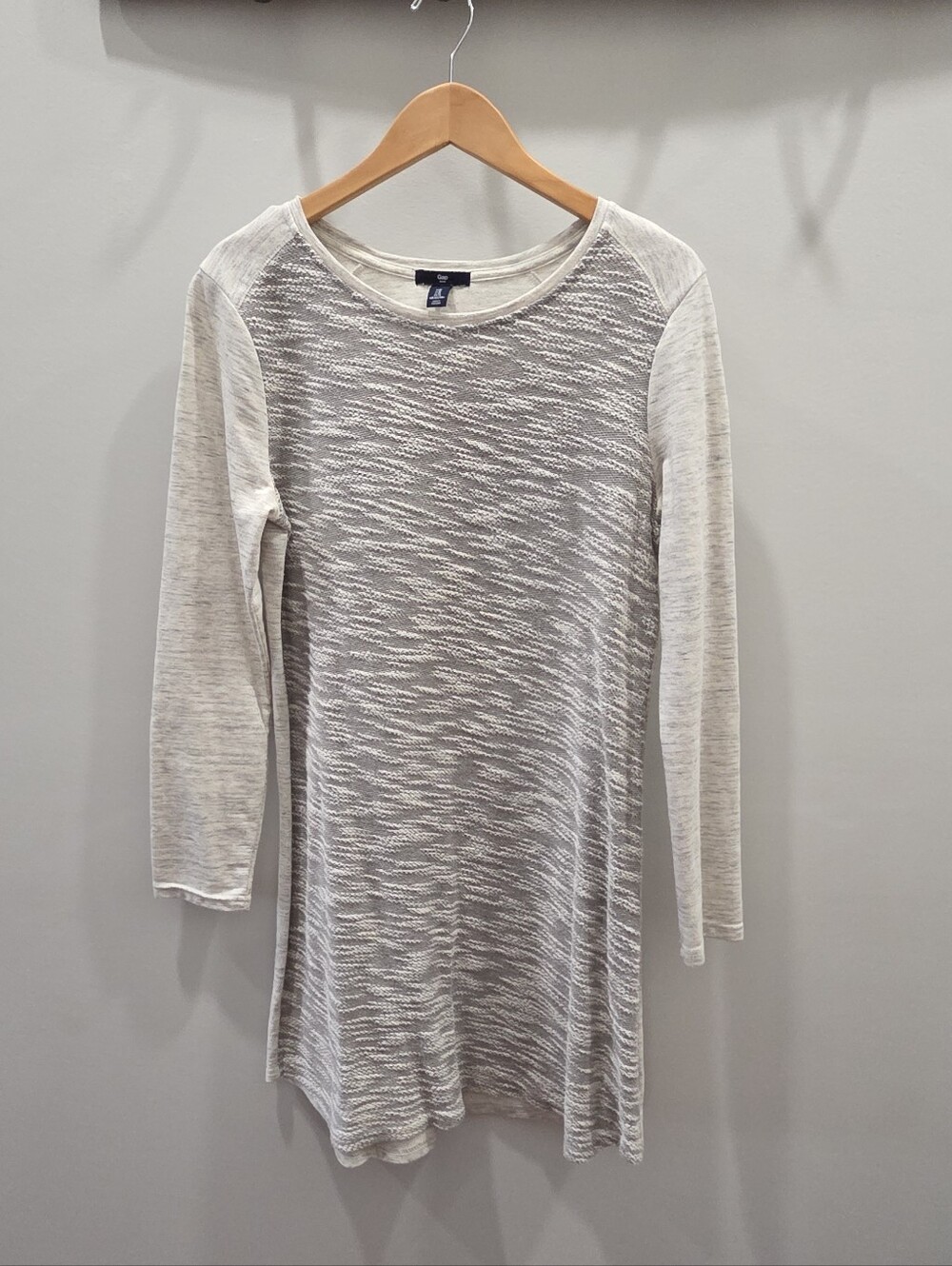 GAP Cream and Light Gray Long Sleeve Knit Dress, Medium